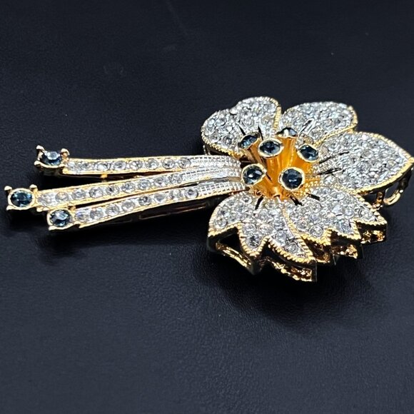 Vintage Flower Brooch Faux Blue Sapphire and Swarovski 18K Elec. Designer Signed - Picture 5 of 9